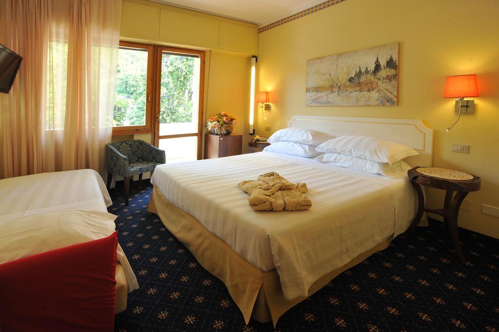 Hotel Ferrari Salsomaggiore Terme Dış mekan fotoğraf