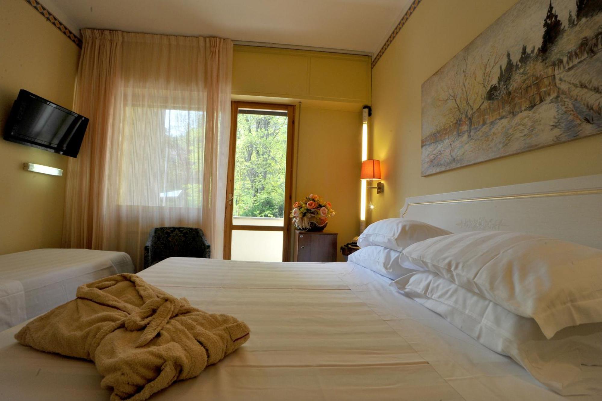 Hotel Ferrari Salsomaggiore Terme Dış mekan fotoğraf