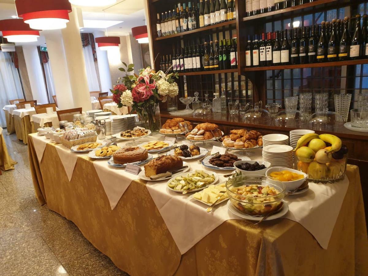 Hotel Ferrari Salsomaggiore Terme Dış mekan fotoğraf
